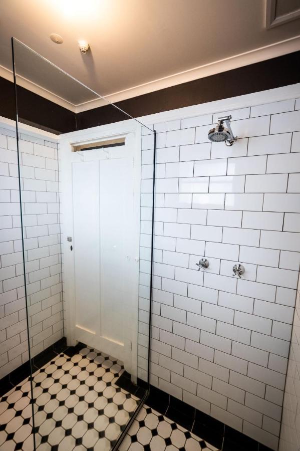 The Royal Hotel West Wyalong Luaran gambar