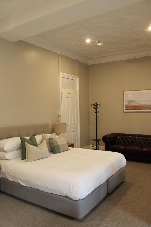 The Royal Hotel West Wyalong Luaran gambar
