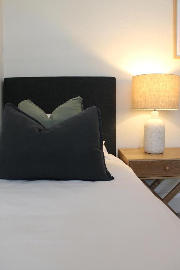 The Royal Hotel West Wyalong Luaran gambar